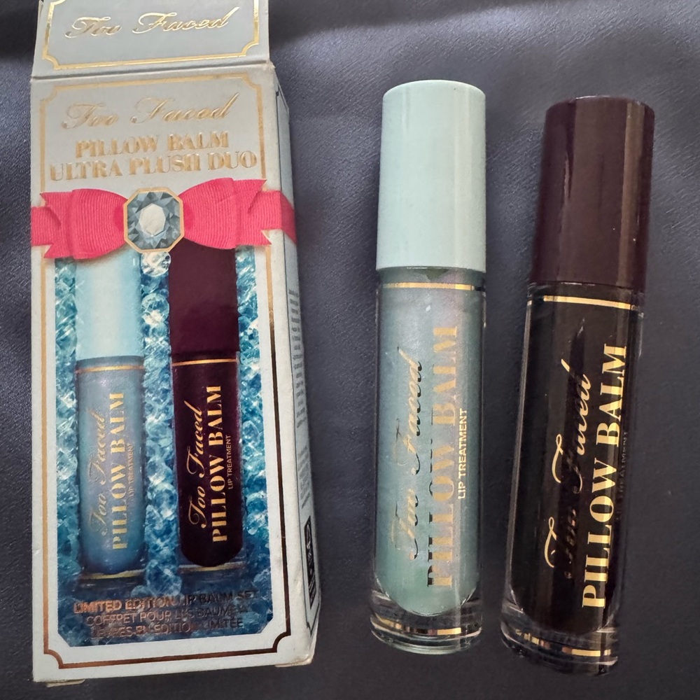 Too Faced Pillow Balm Ultra Plush Duo - Light Blue and Dark Brown